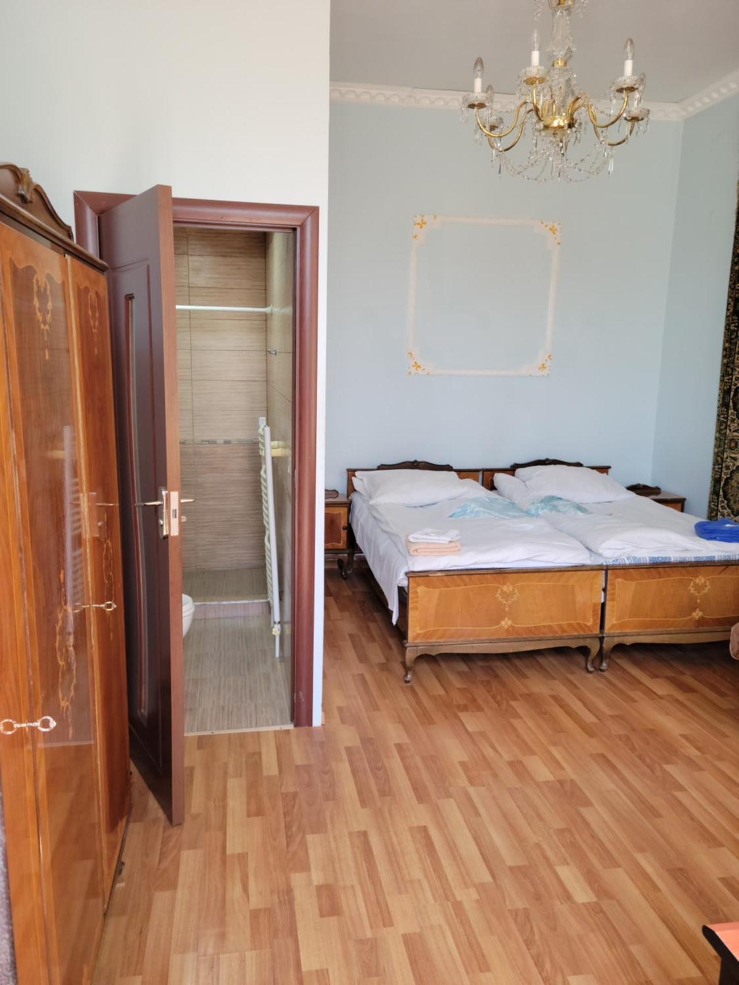 Artush & Raisa B&B Gyumri Esterno foto