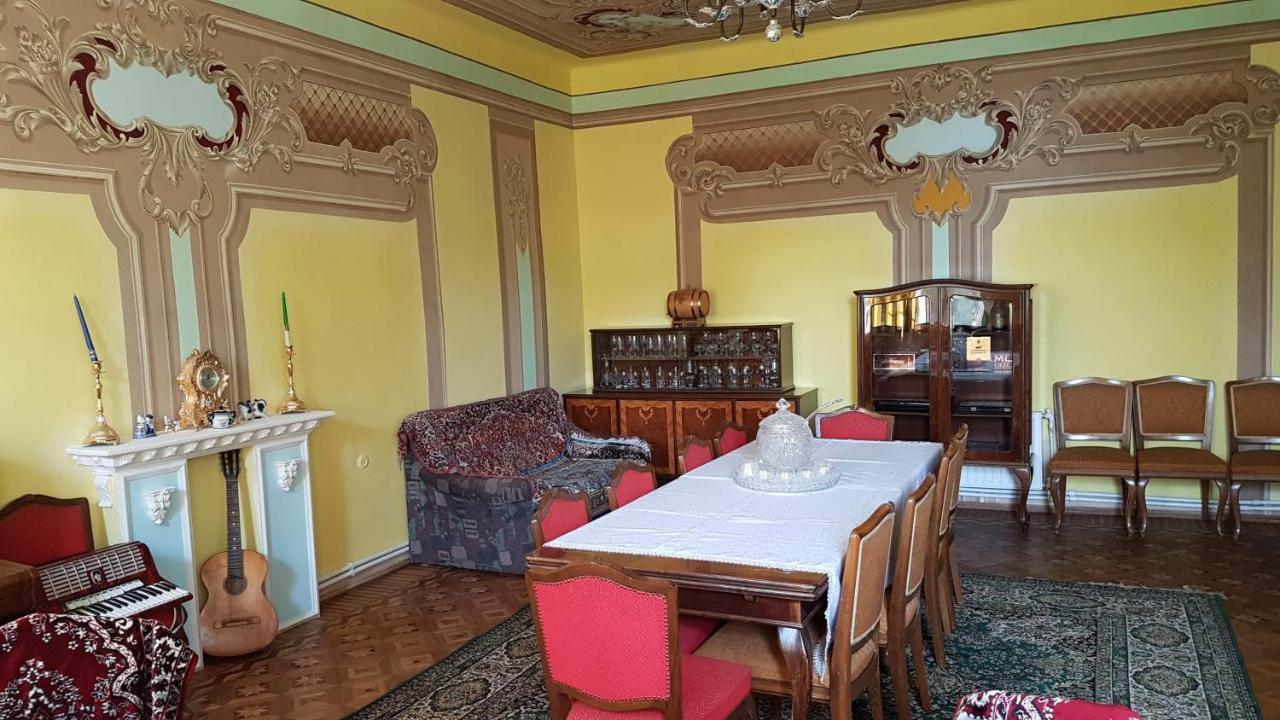 Artush & Raisa B&B Gyumri Esterno foto
